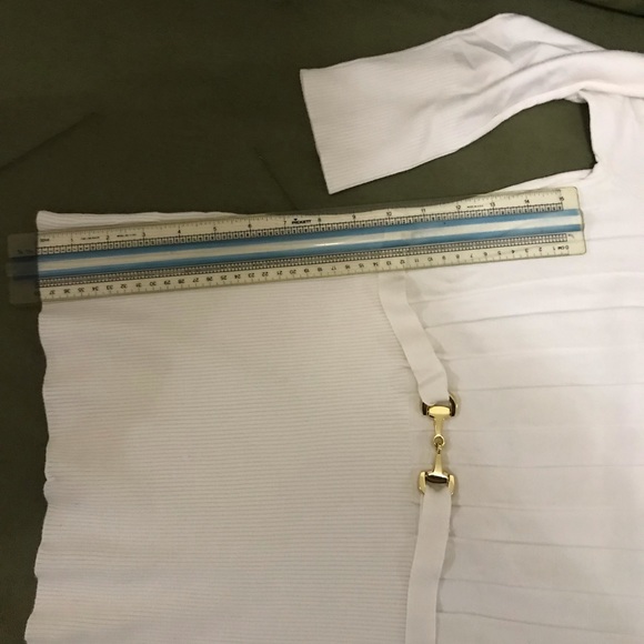 Carmen Marc Valvo Turtleneck - Picture 13 of 15